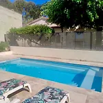 Dom wakacyjny Des Ecureuils, Vue Mer, Piscine Privee, Parking, Climatisation *